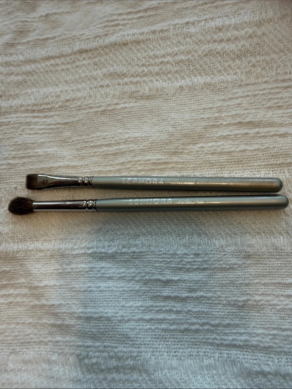 Silver Makeup Brush Set, Set of 4, Mixed Use & Brands, VGUC